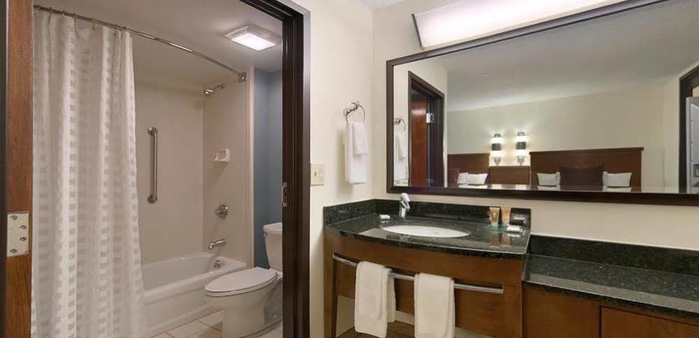 Hyatt Place Dallas Park Central Kültér fotó